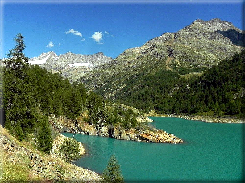 foto Laghi di Livournea e di Place Moulin